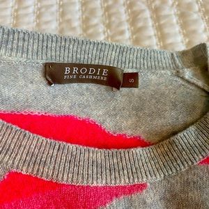 Brodie cashmere sweater